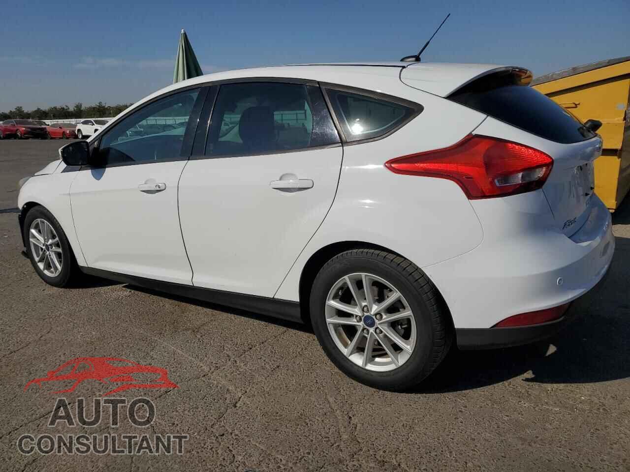 FORD FOCUS 2015 - 1FADP3K28FL358621