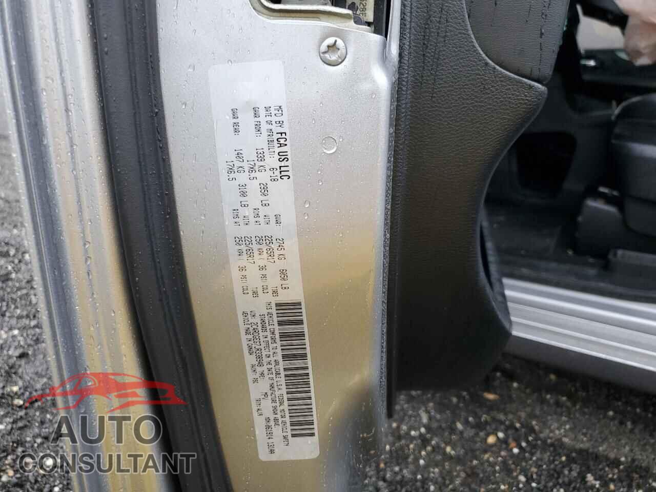 DODGE CARAVAN 2018 - 2C4RDGEG7JR338948