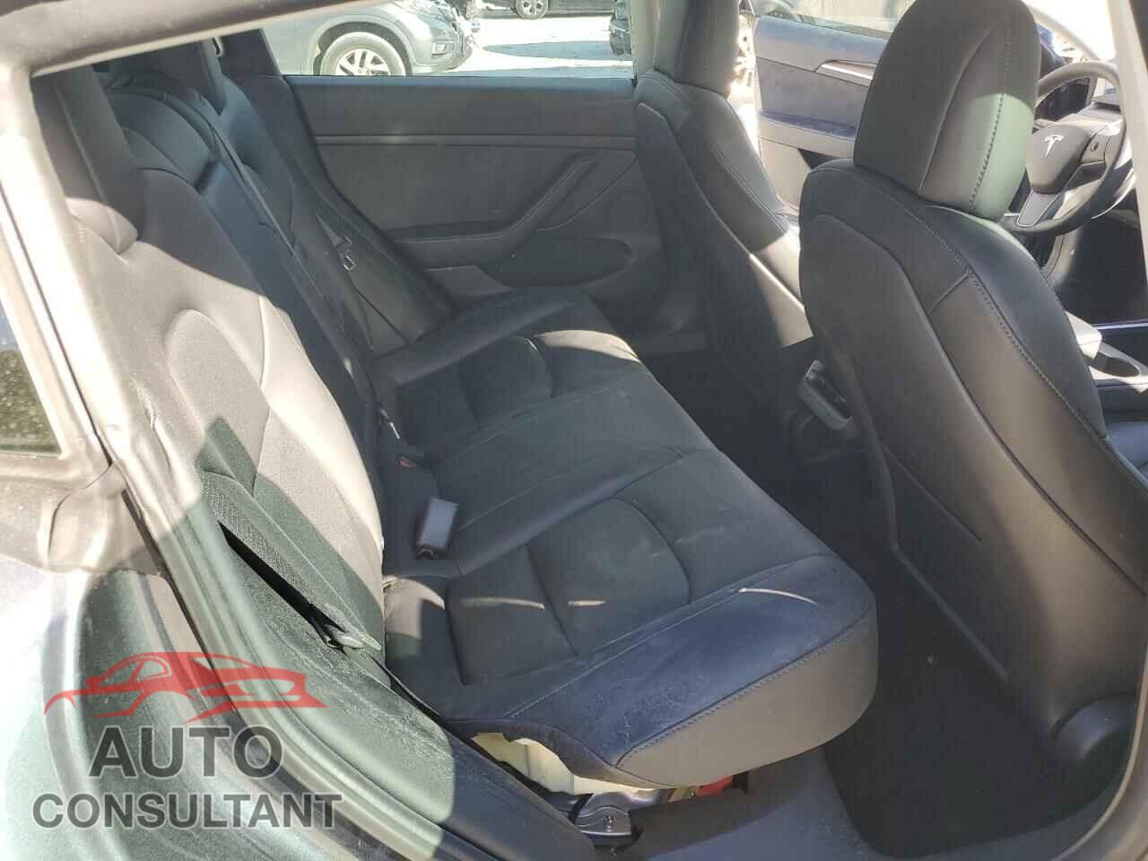 TESLA MODEL 3 2021 - 5YJ3E1EA3MF070413
