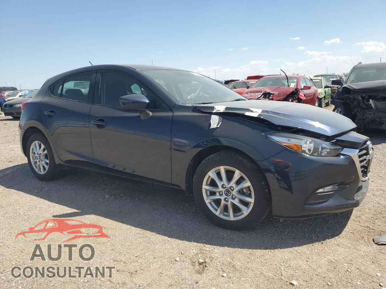 MAZDA 3 2017 - 3MZBN1K70HM101975