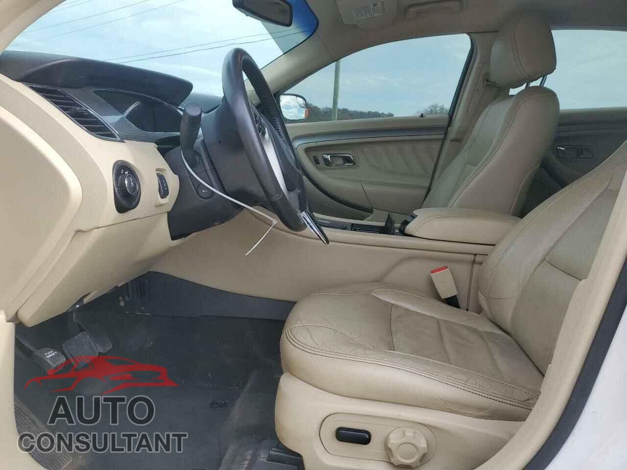 FORD TAURUS 2015 - 1FAHP2E82FG123670