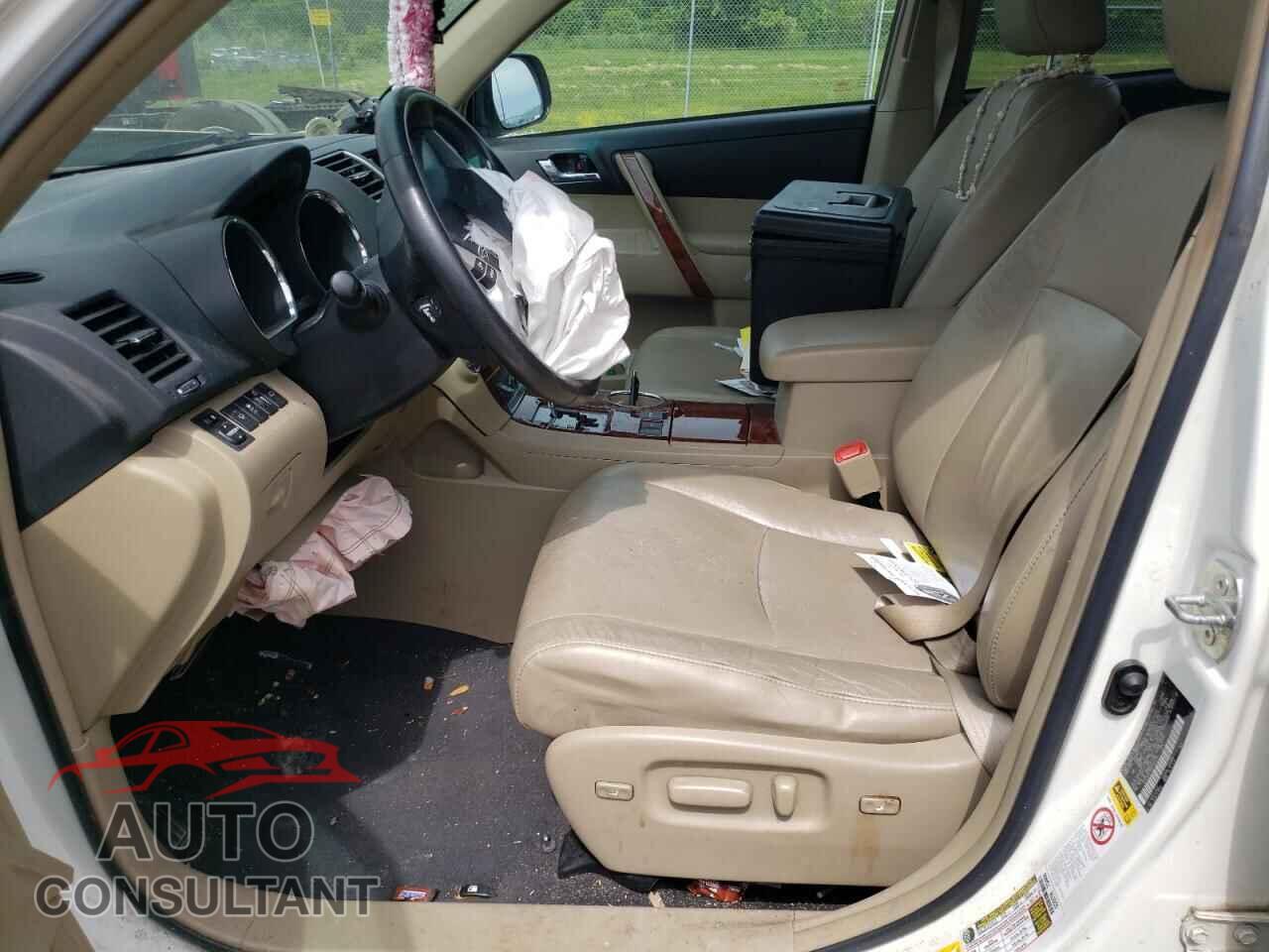 TOYOTA HIGHLANDER 2011 - 5TDYK3EH0BS042536