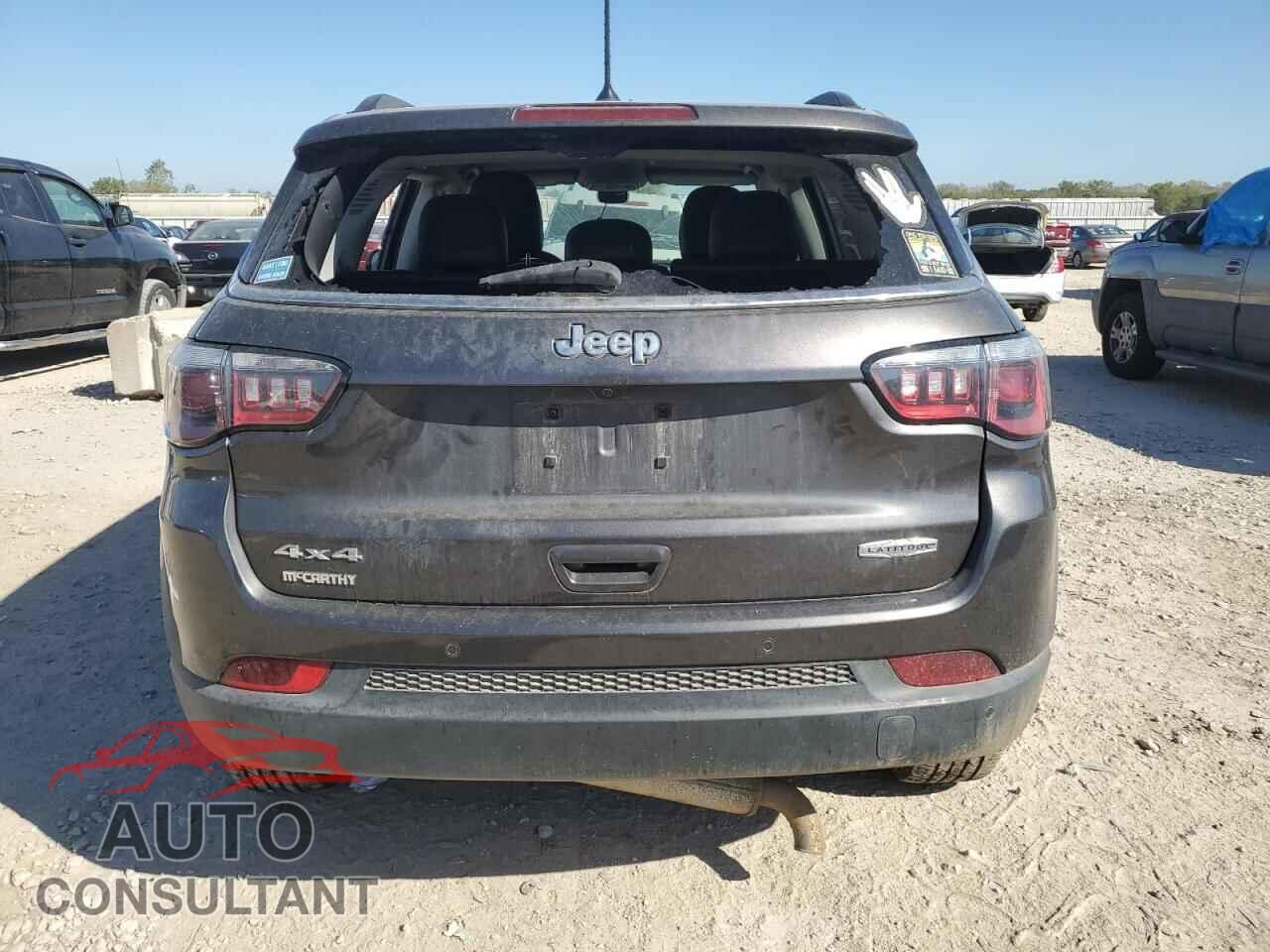 JEEP COMPASS 2017 - 3C4NJDBB8HT672119