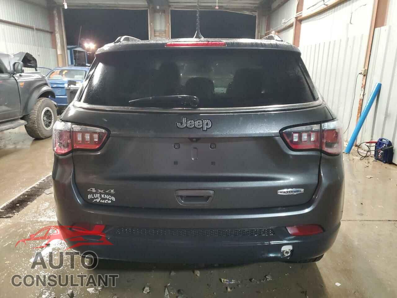 JEEP COMPASS 2019 - 3C4NJDBB2KT841204