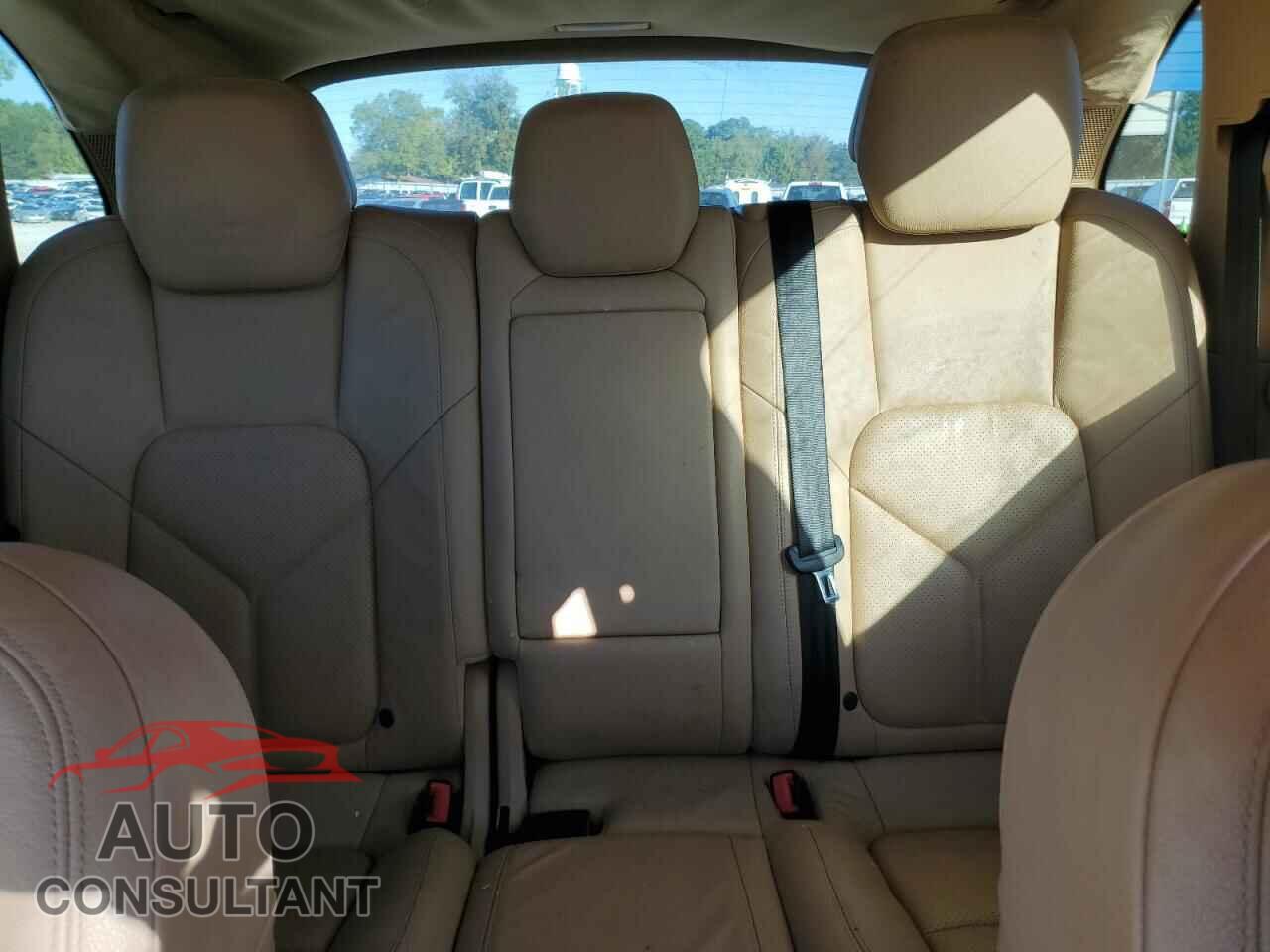 PORSCHE CAYENNE 2012 - WP1AA2A20CLA07674