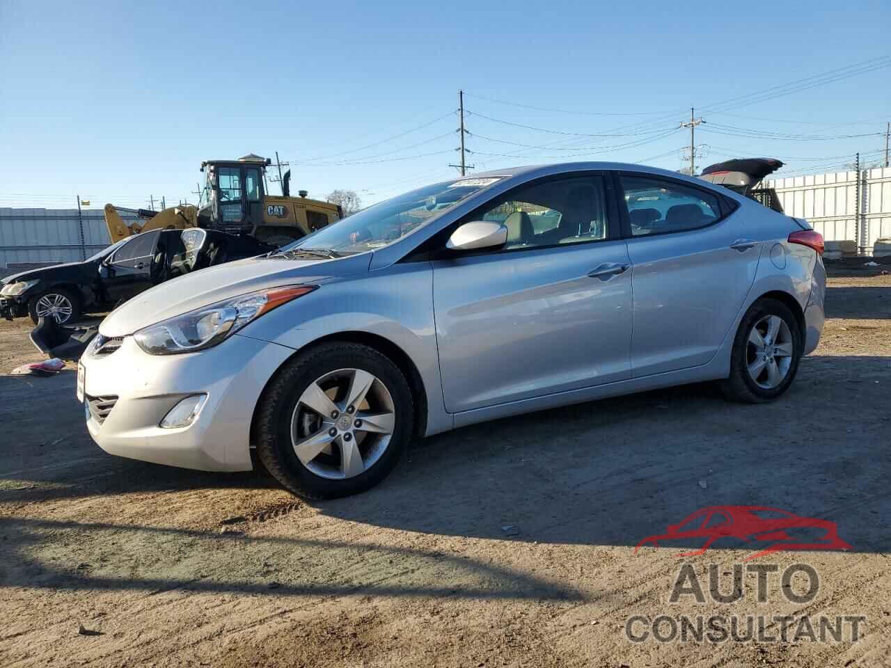HYUNDAI ELANTRA 2013 - KMHDH4AE1DU814261