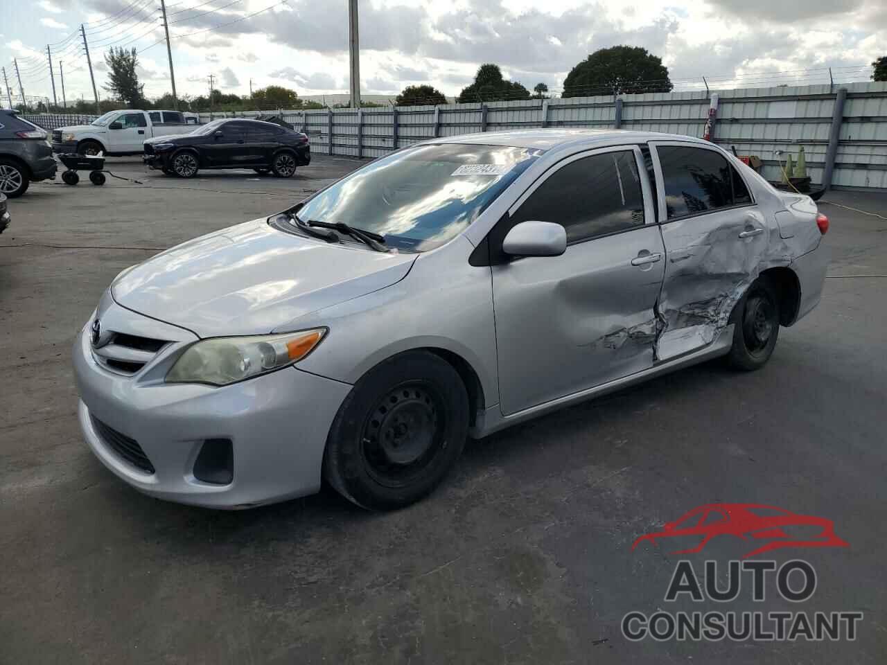 TOYOTA COROLLA 2013 - 2T1BU4EE6DC056965