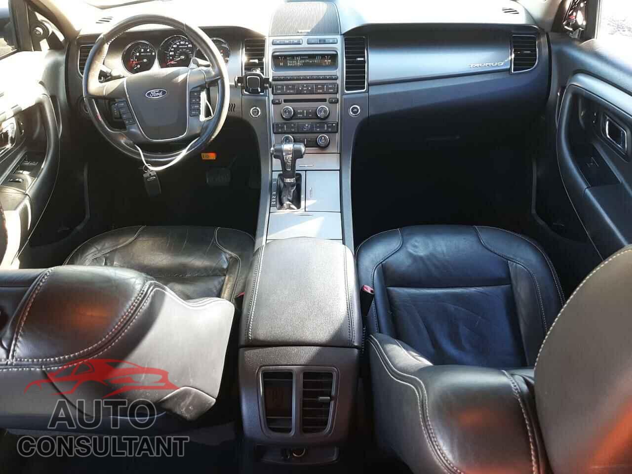 FORD TAURUS 2011 - 1FAHP2EW0BG135597