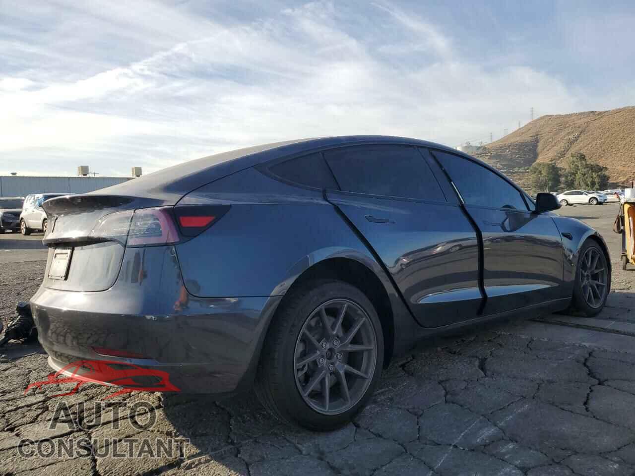 TESLA MODEL 3 2023 - 5YJ3E1EA0PF385089