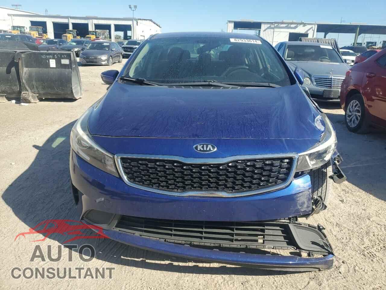KIA FORTE 2017 - 3KPFK4A76HE038942