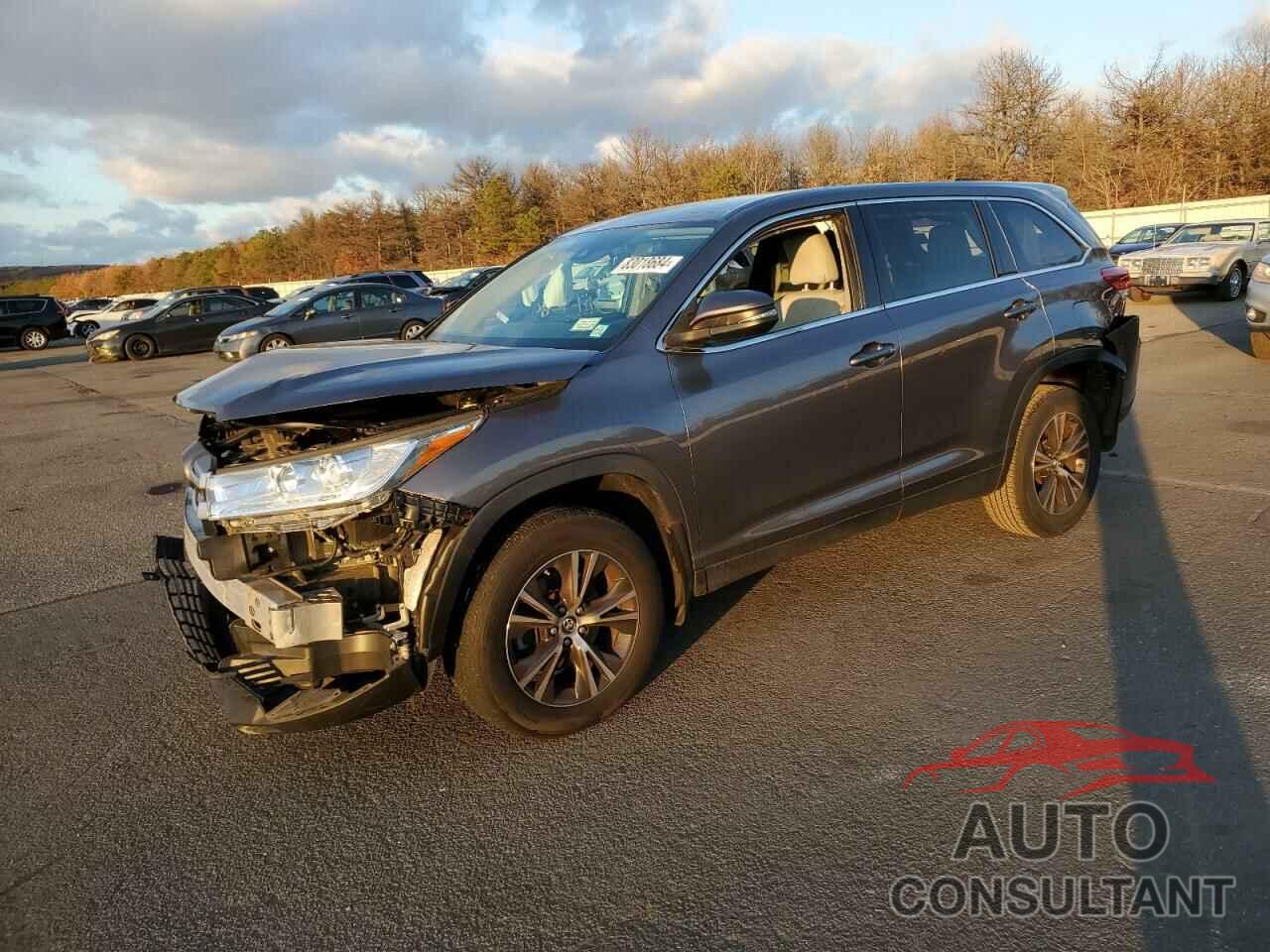 TOYOTA HIGHLANDER 2019 - 5TDBZRFH3KS923377