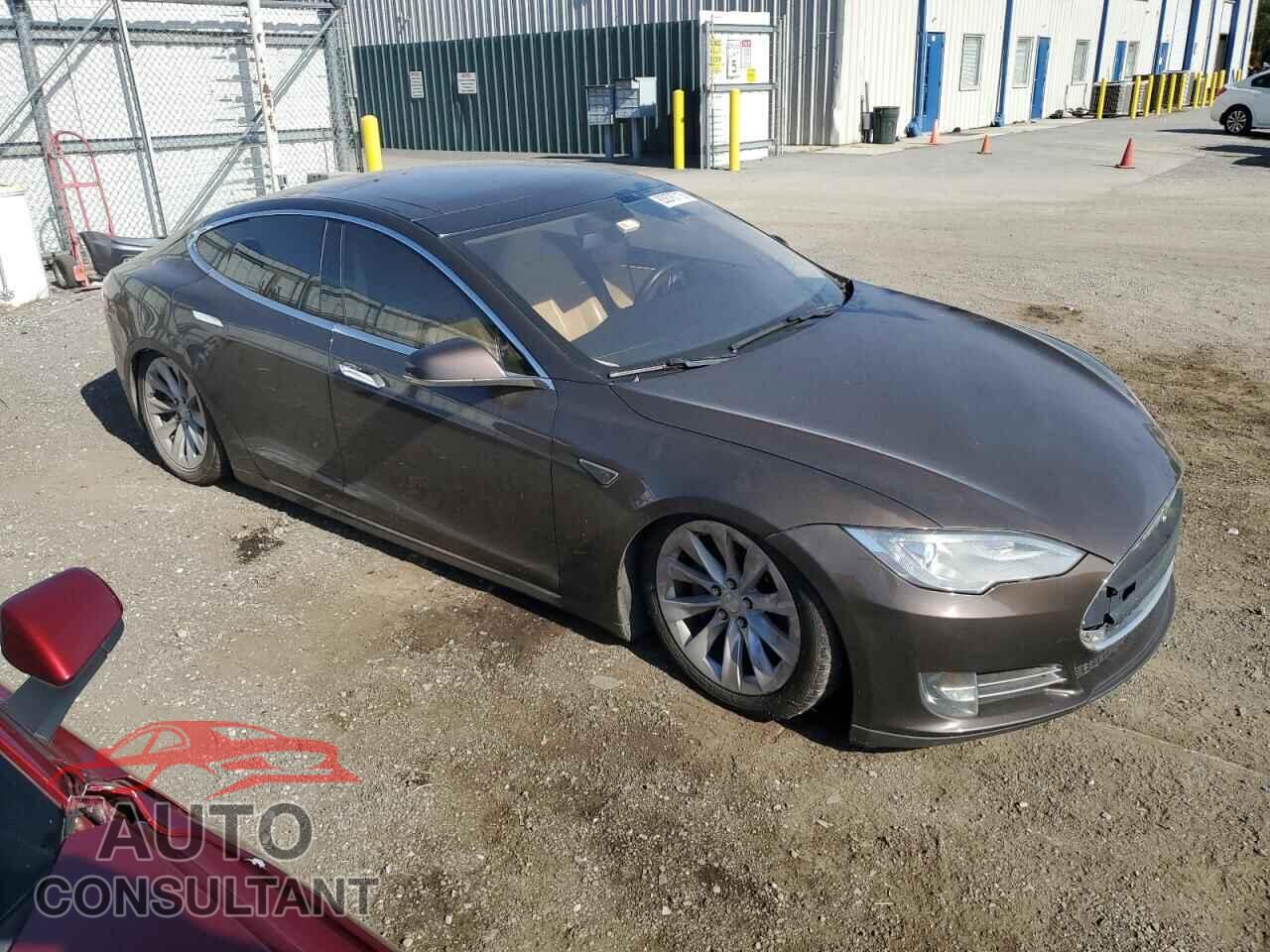 TESLA MODEL S 2013 - 5YJSA1DNXDFP11472