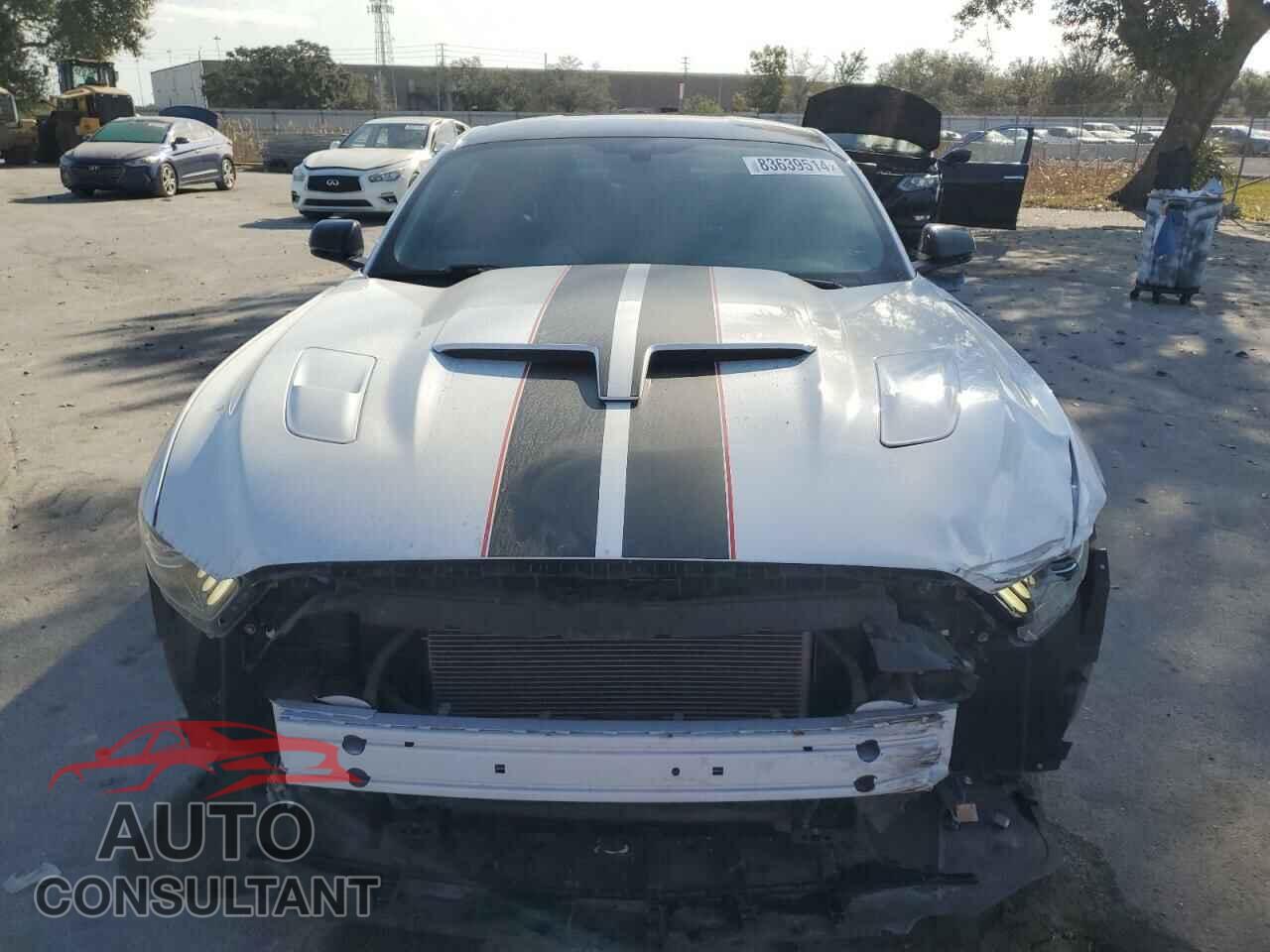 FORD MUSTANG 2017 - 1FA6P8CF8H5212654