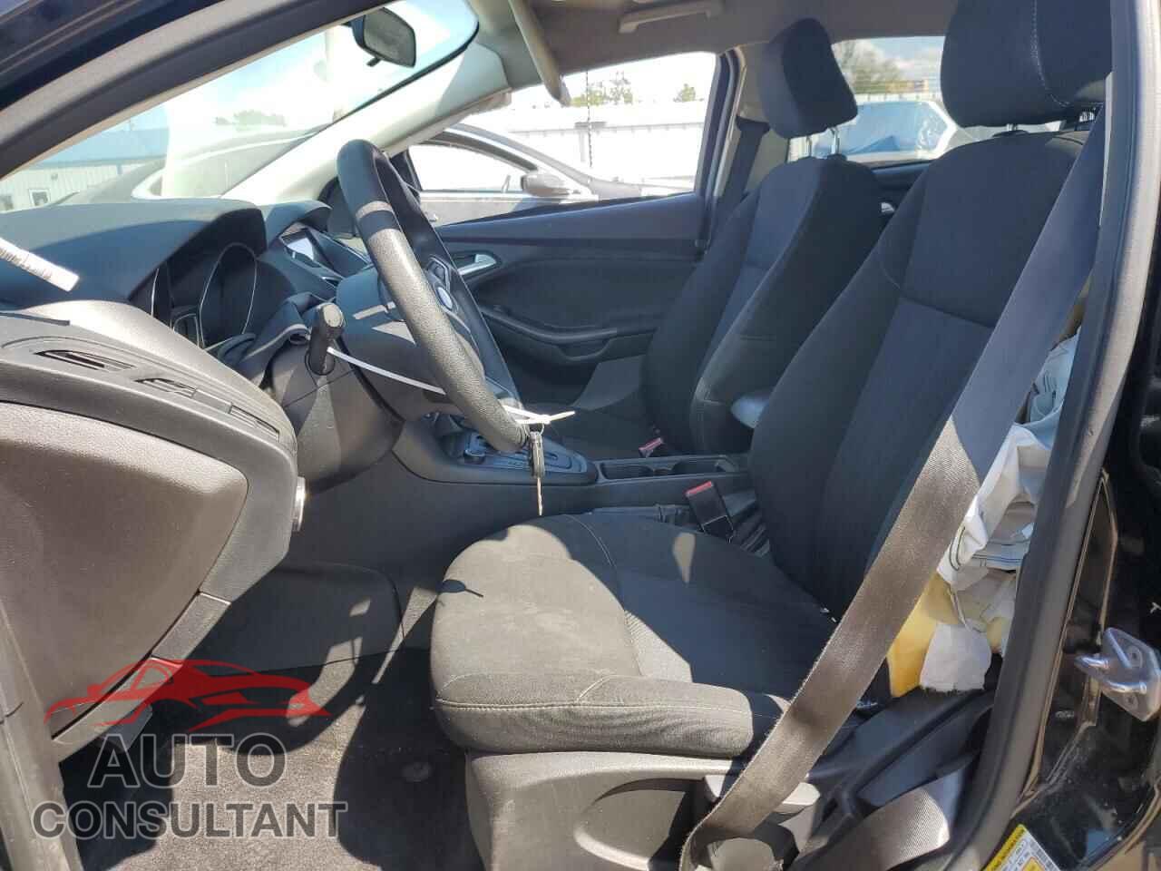 FORD FOCUS 2017 - 1FADP3M2XHL314605