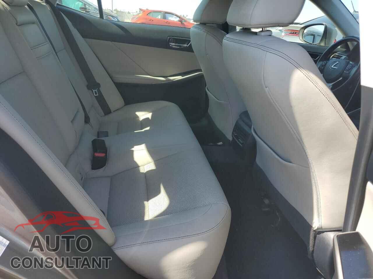 LEXUS IS 2014 - JTHBF1D27E5029108