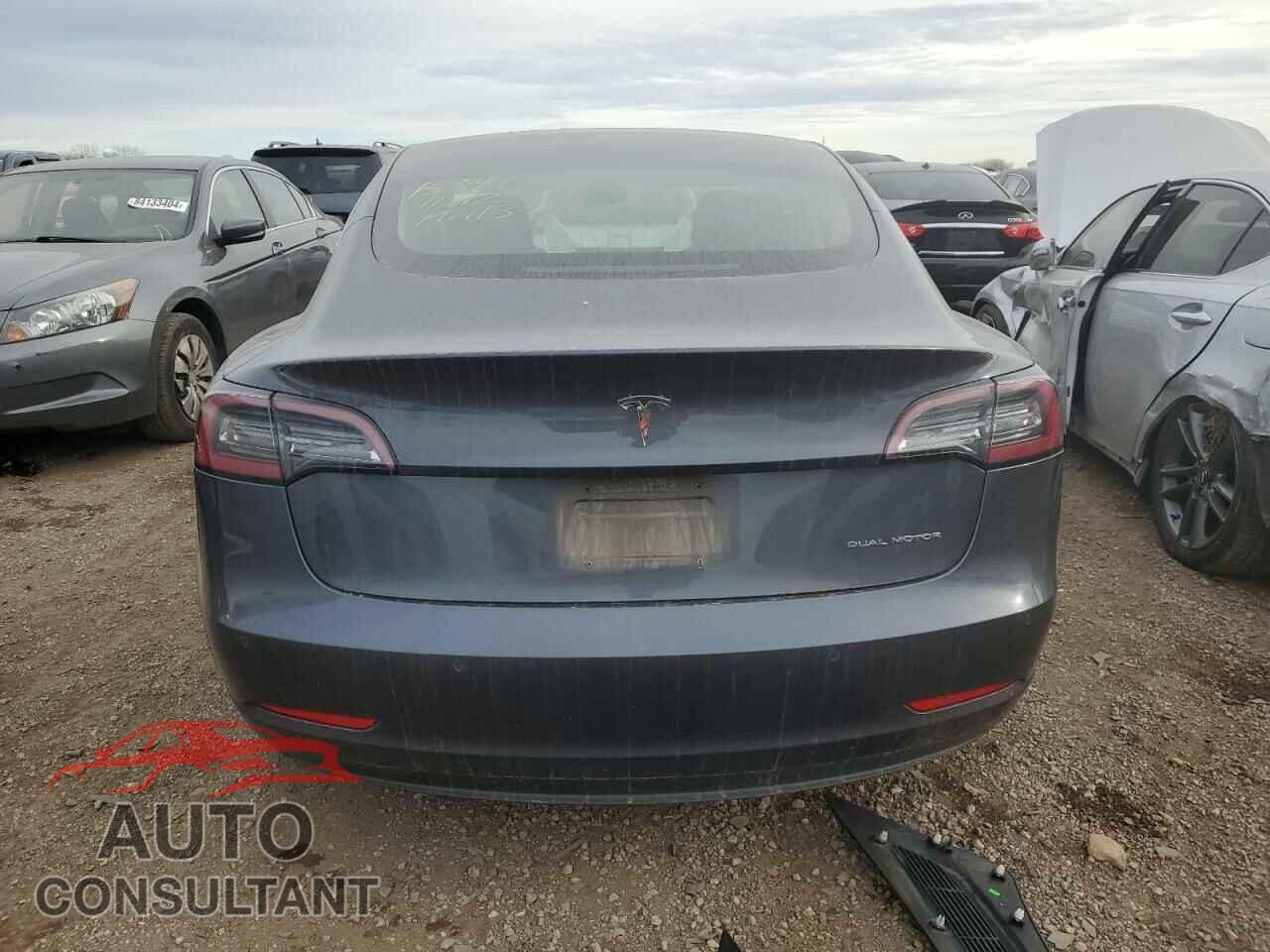 TESLA MODEL 3 2018 - 5YJ3E1EB3JF103804