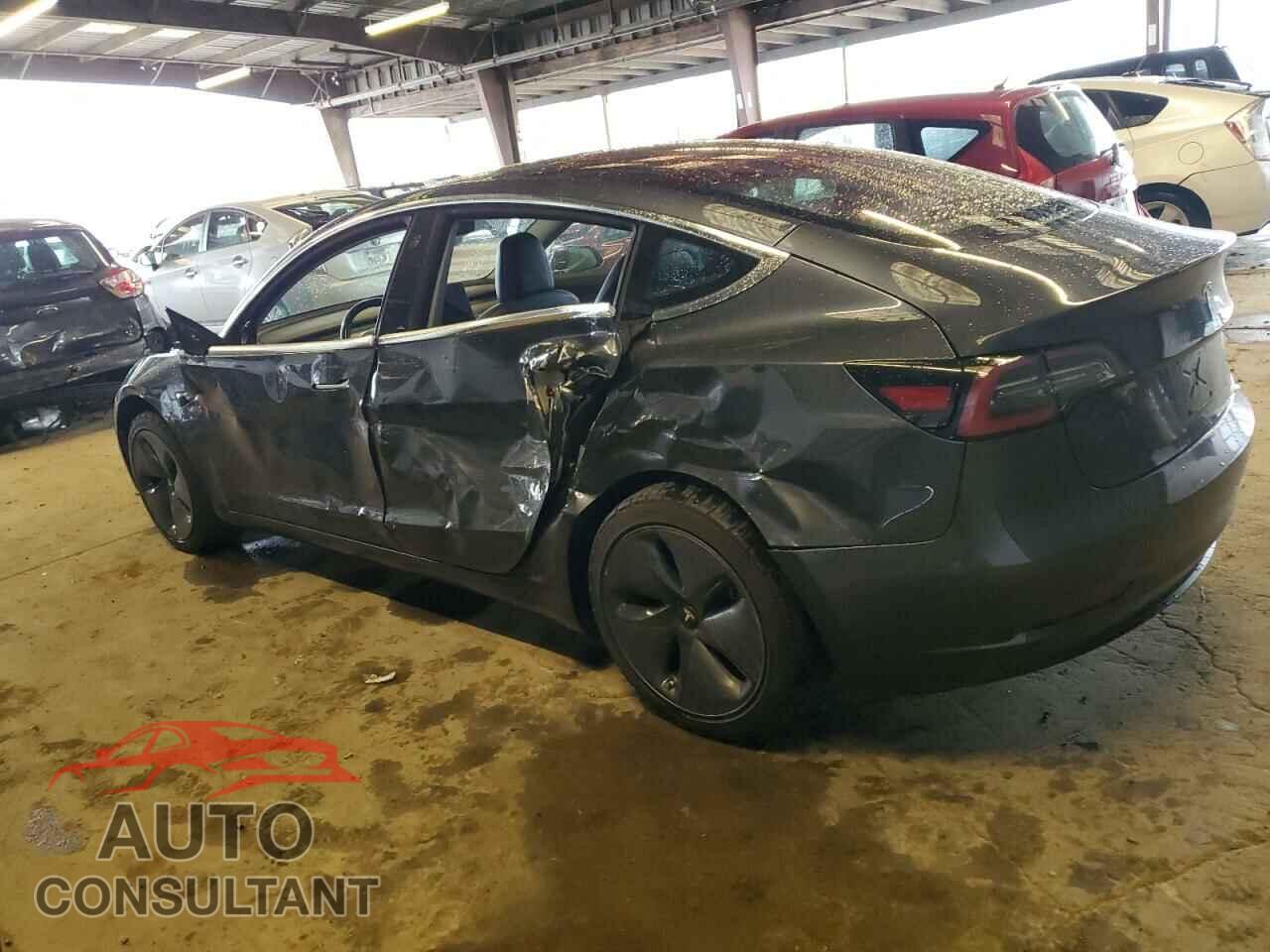 TESLA MODEL 3 2018 - 5YJ3E1EA9JF002855