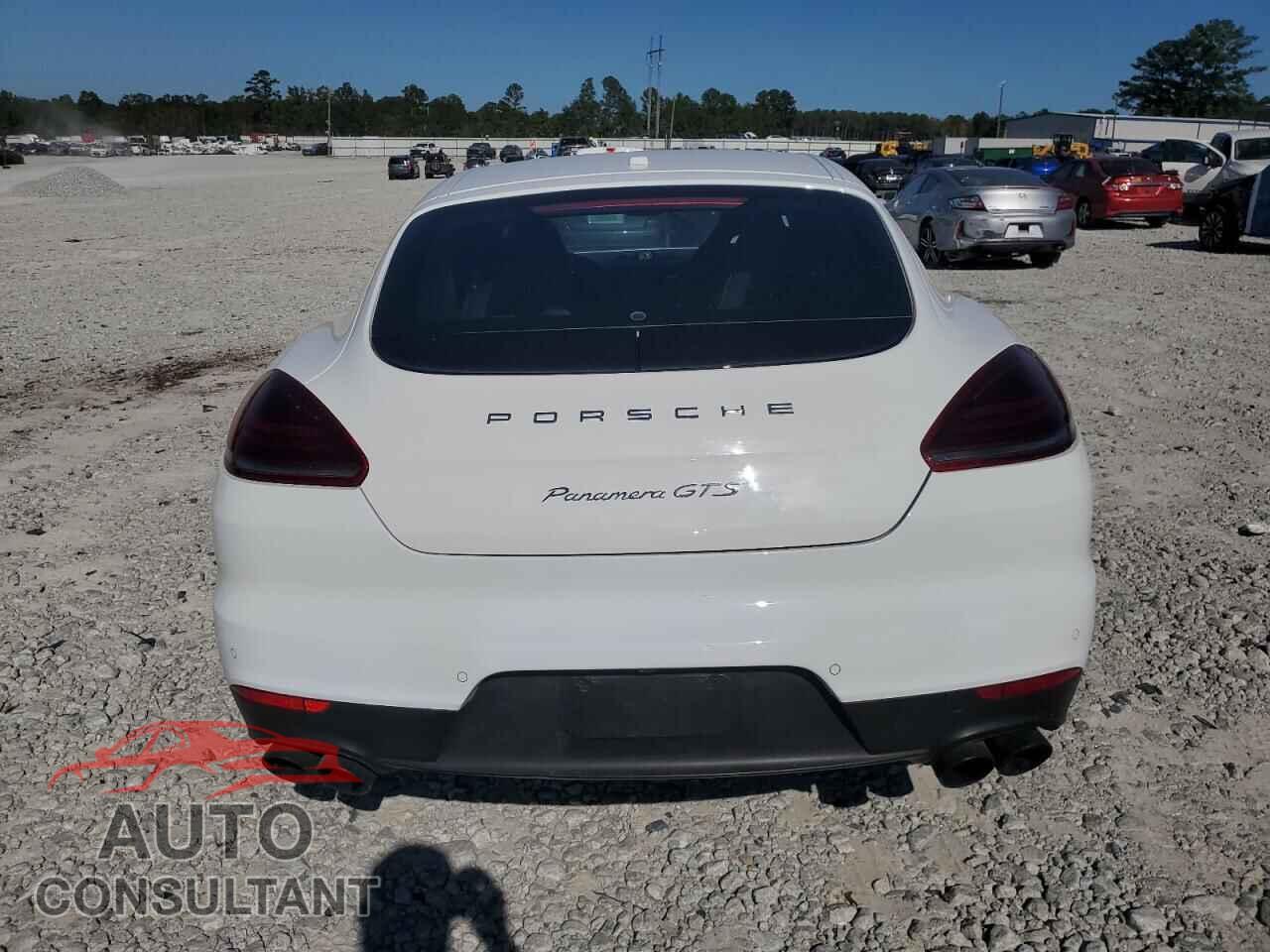 PORSCHE PANAMERA 2016 - WP0AF2A72GL080825
