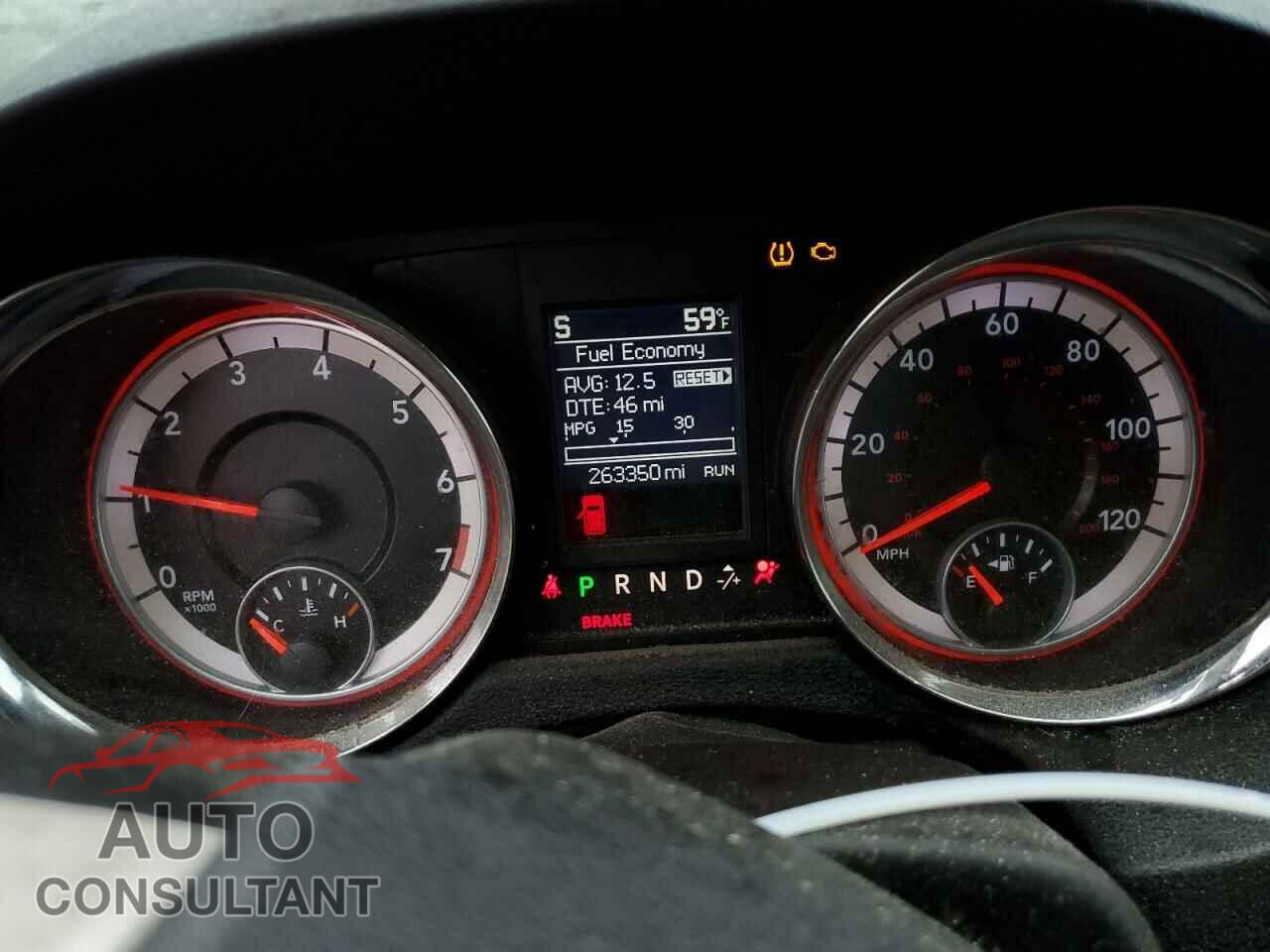 DODGE CARAVAN 2011 - 2D4RN5DG2BR683005