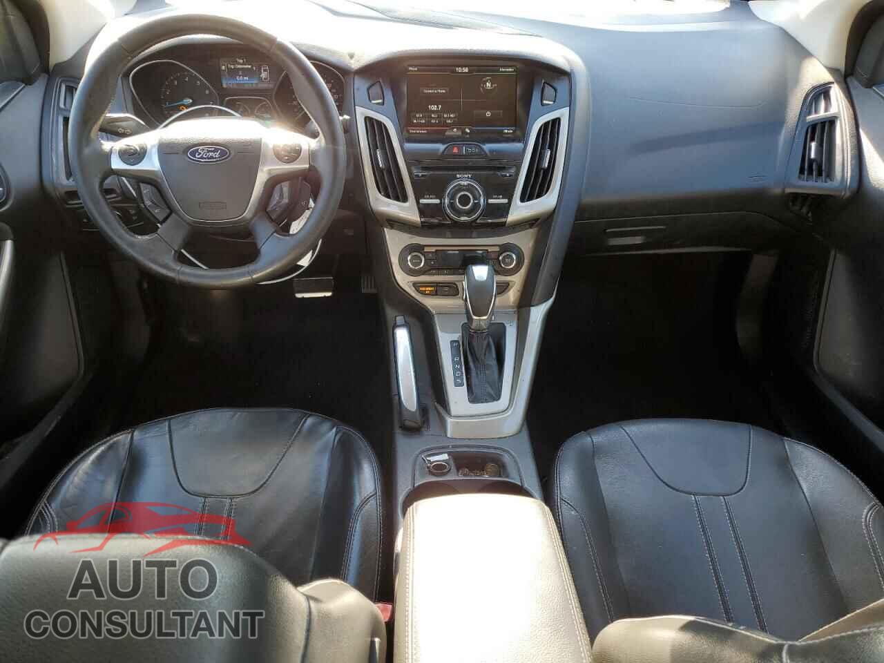 FORD FOCUS 2012 - 1FAHP3H28CL294116