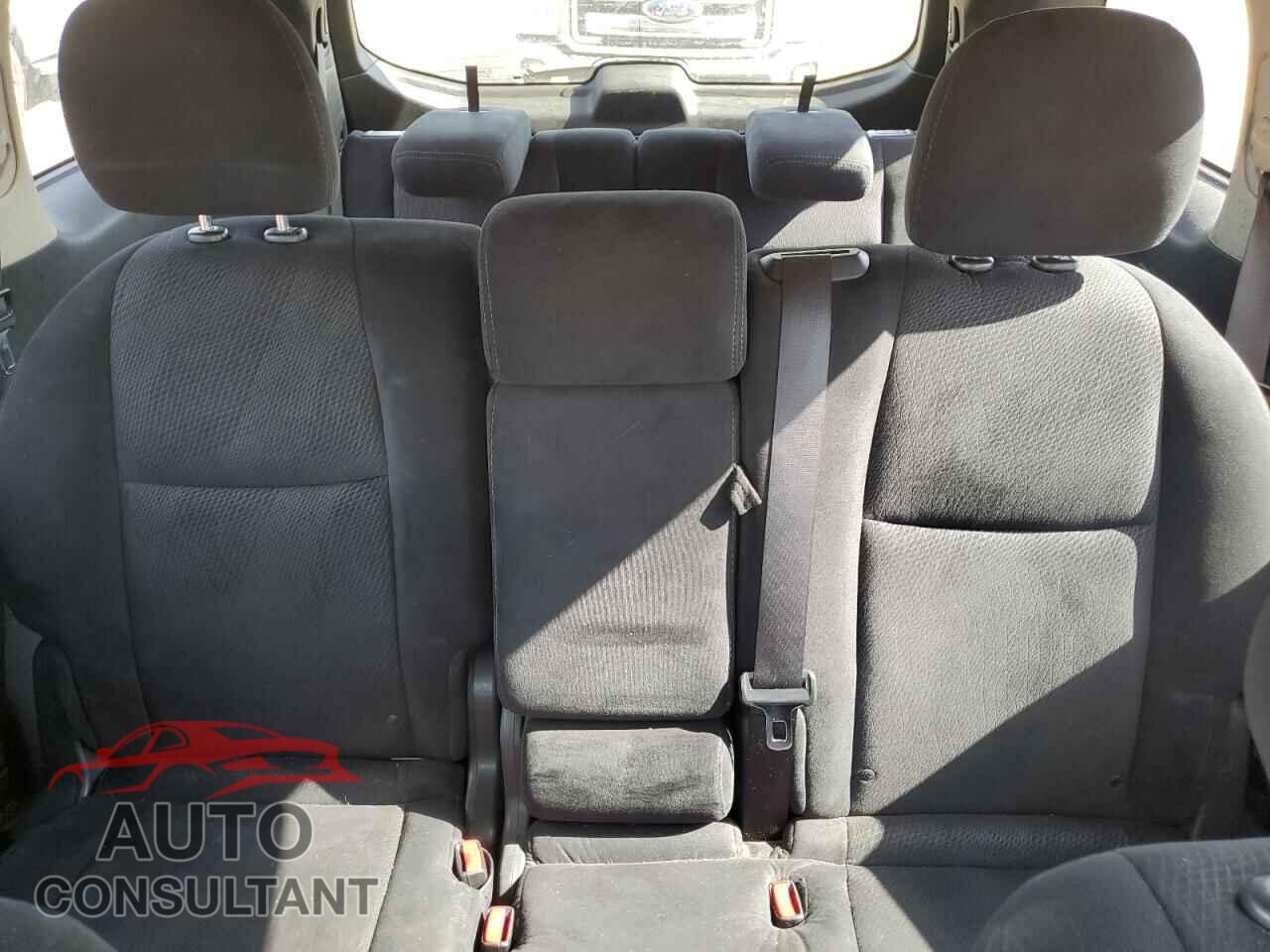 NISSAN PATHFINDER 2016 - 5N1AR2MM1GC655775