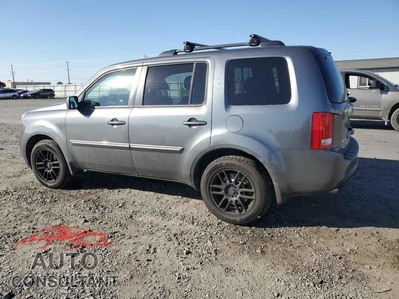HONDA PILOT 2013 - 5FNYF4H50DB044192