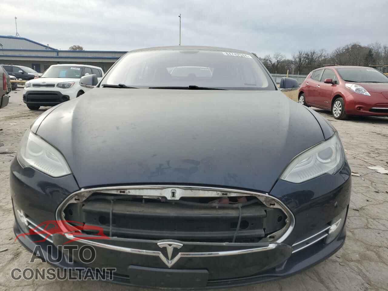 TESLA MODEL S 2013 - 5YJSA1CN4DFP21013