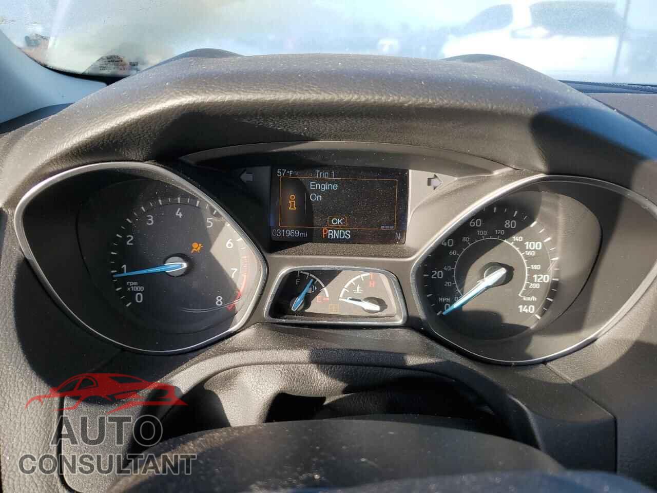FORD FOCUS 2017 - 1FADP3J24HL260352