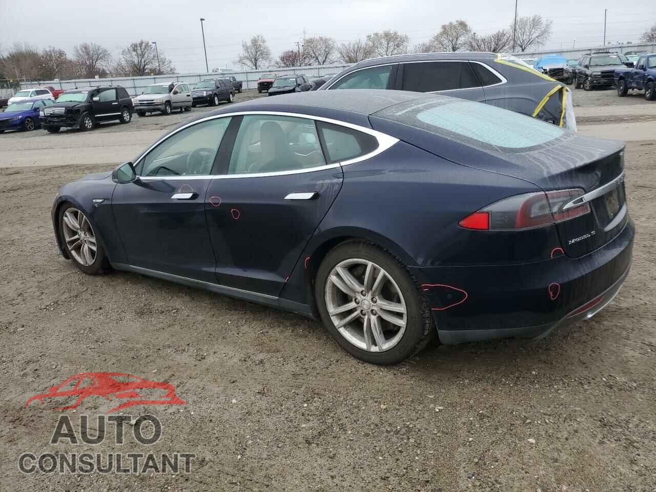 TESLA MODEL S 2015 - 5YJSA1H17FF083087