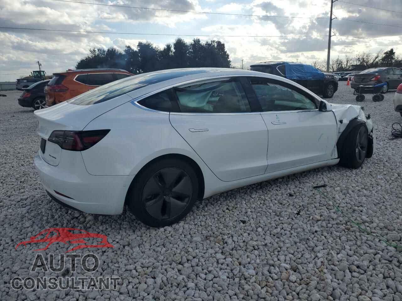 TESLA MODEL 3 2019 - 5YJ3E1EB8KF387920