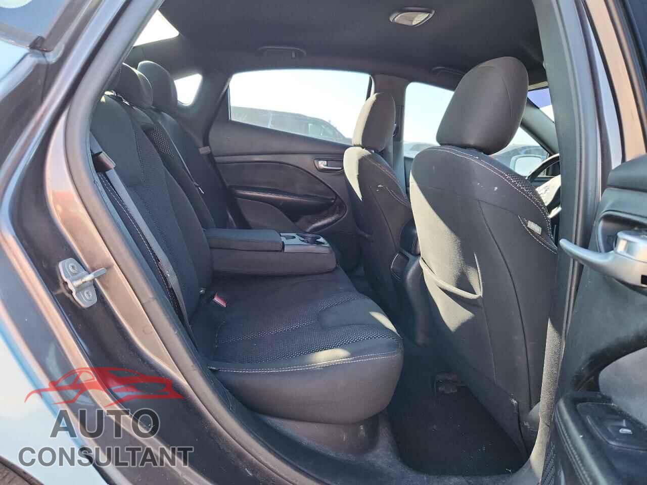 DODGE DART 2015 - 1C3CDFBB2FD421615