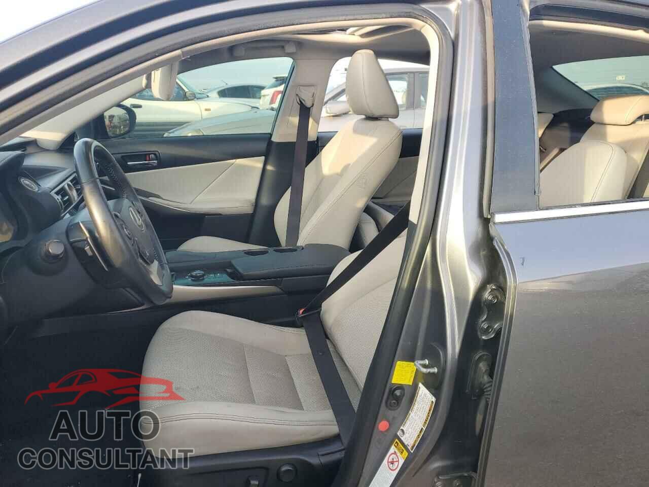 LEXUS IS 2014 - JTHBF1D22E5010613