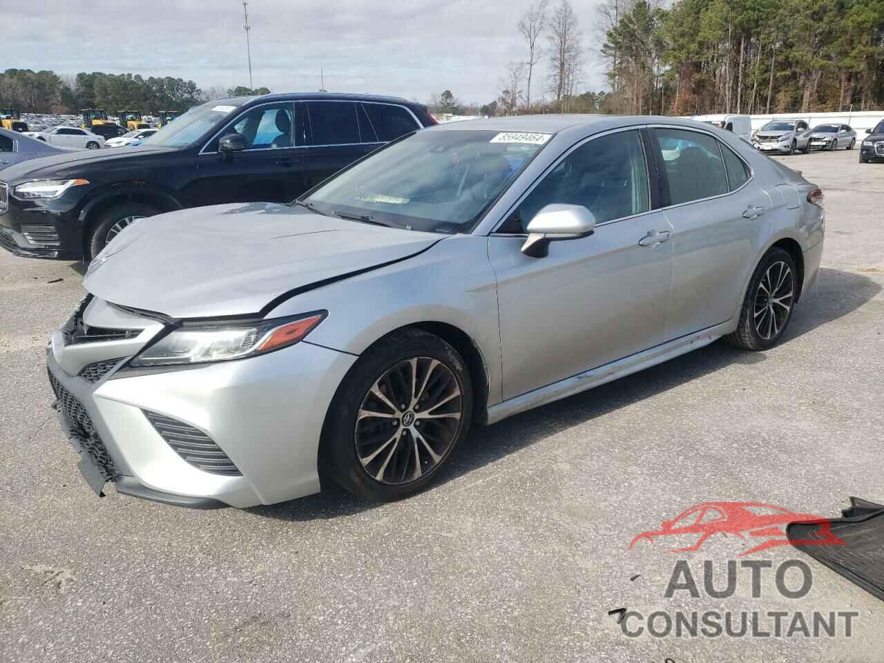 TOYOTA CAMRY 2018 - 4T1B11HK9JU579514