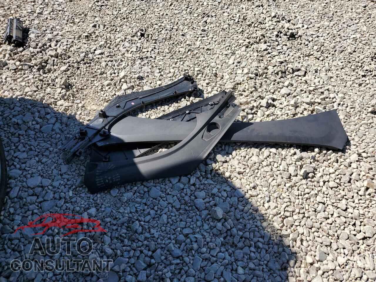 TESLA MODEL X 2020 - 5YJXCBE21LF236805