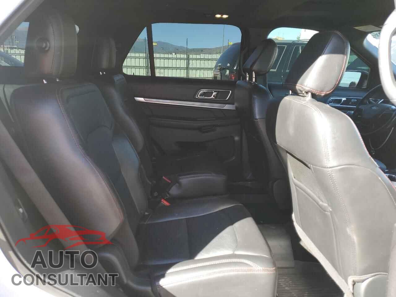 FORD EXPLORER 2018 - 1FM5K8GT5JGB65335