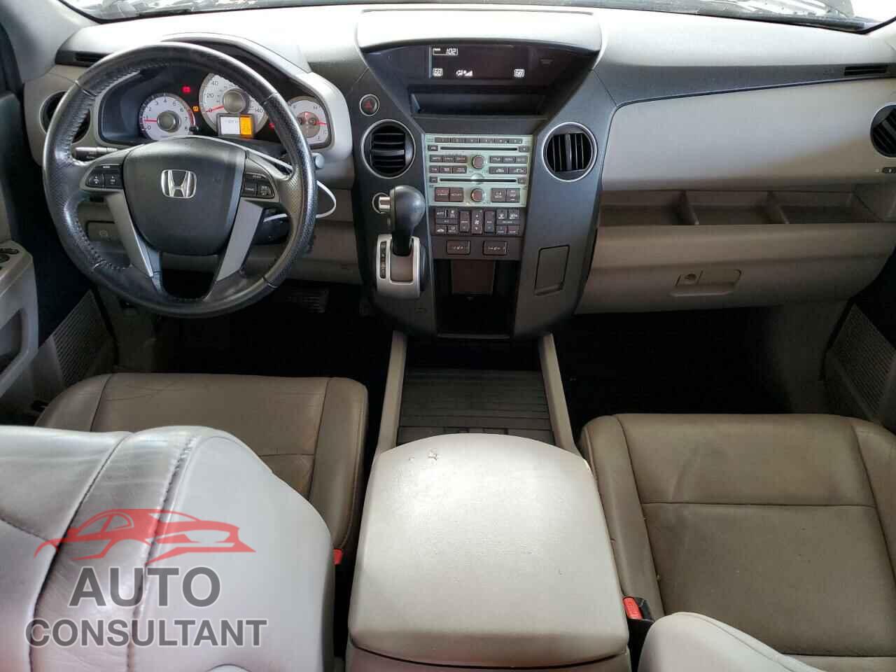 HONDA PILOT 2011 - 5FNYF4H63BB056357