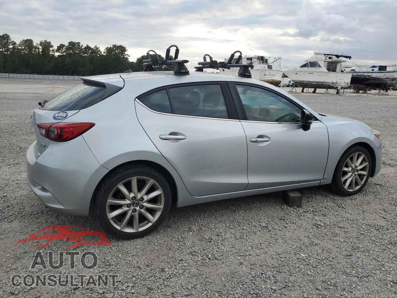 MAZDA 3 2017 - 3MZBN1L7XHM118894