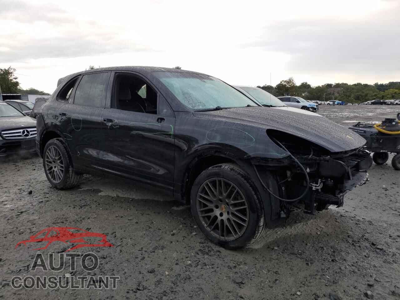 PORSCHE CAYENNE 2018 - WP1AA2A21JKA06326