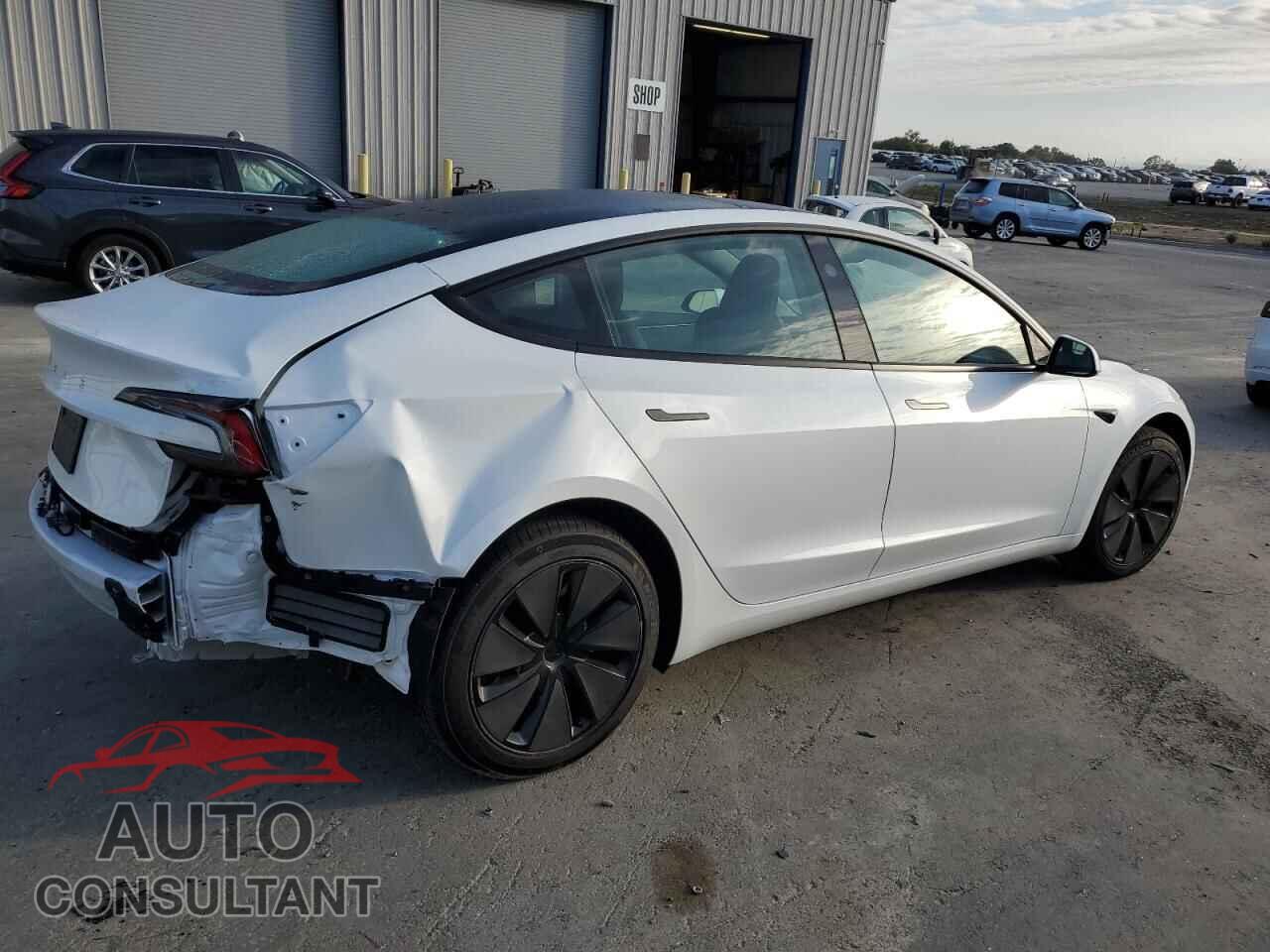 TESLA MODEL 3 2025 - 5YJ3E1EA1SF004536