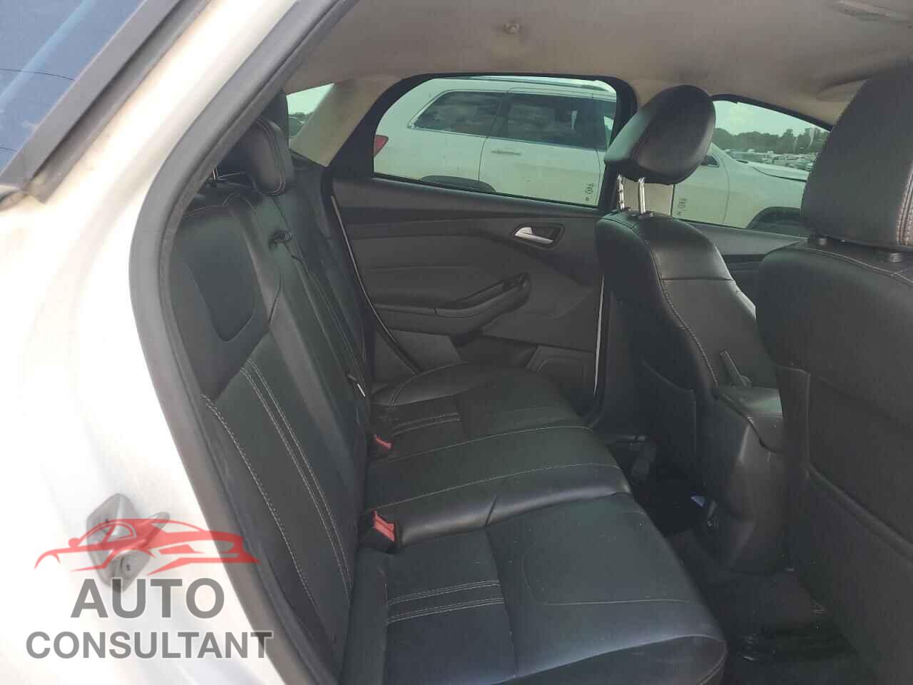 FORD FOCUS 2014 - 1FADP3F28EL163868