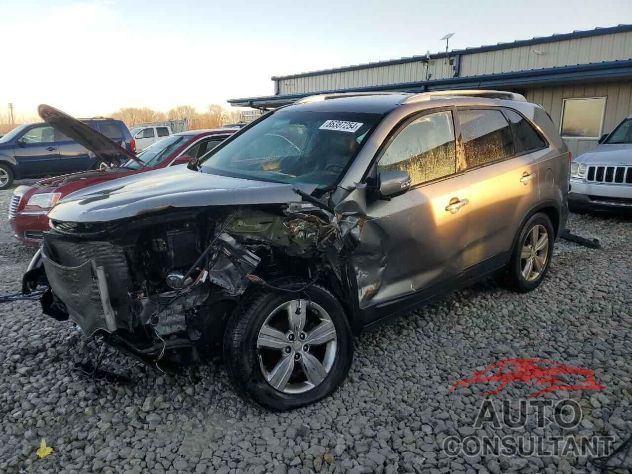 KIA SORENTO 2013 - 5XYKU3A26DG363269