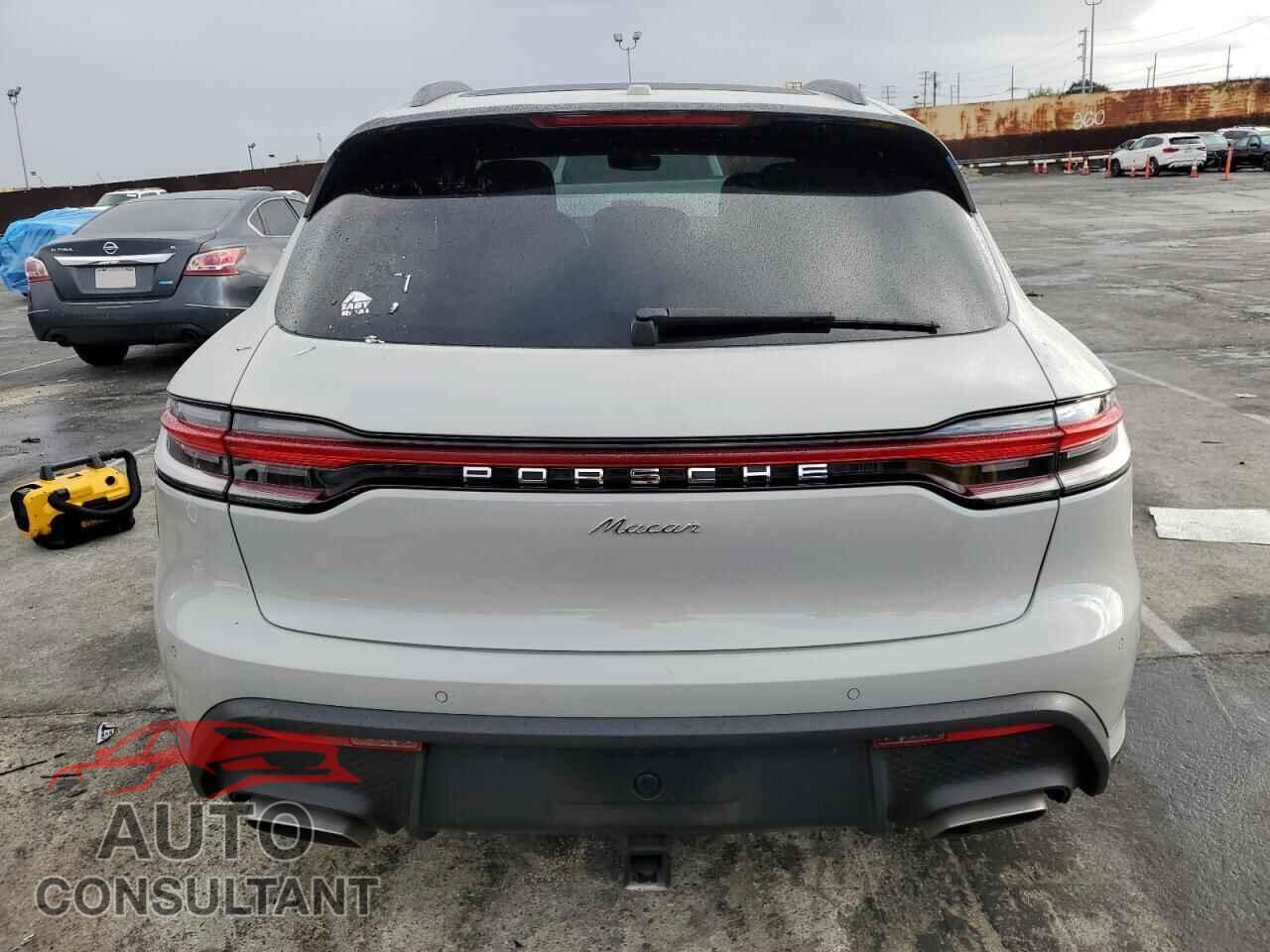 PORSCHE MACAN BASE 2023 - WP1AA2A55PLB21430
