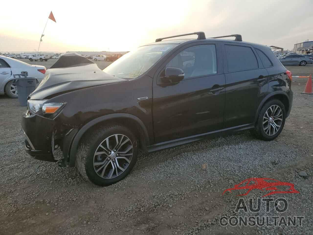 MITSUBISHI OUTLANDER 2018 - JA4AR3AW1JZ019355