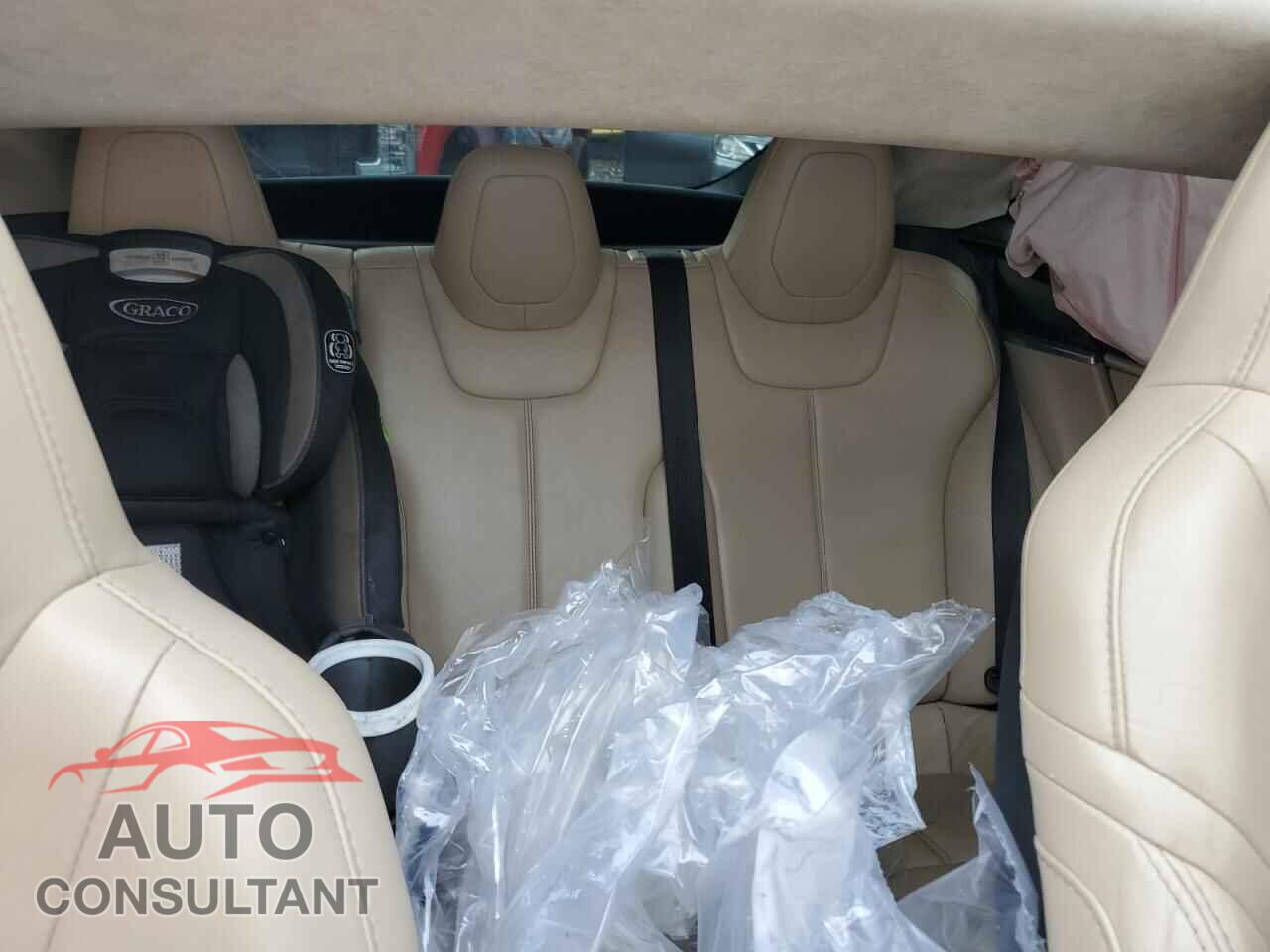 TESLA MODEL S 2016 - 5YJSA1E15GF160240
