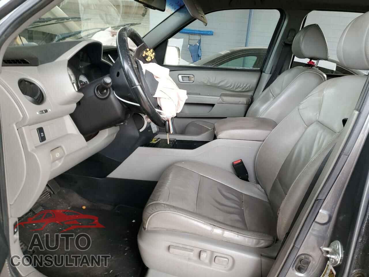 HONDA PILOT 2011 - 5FNYF3H59BB020786