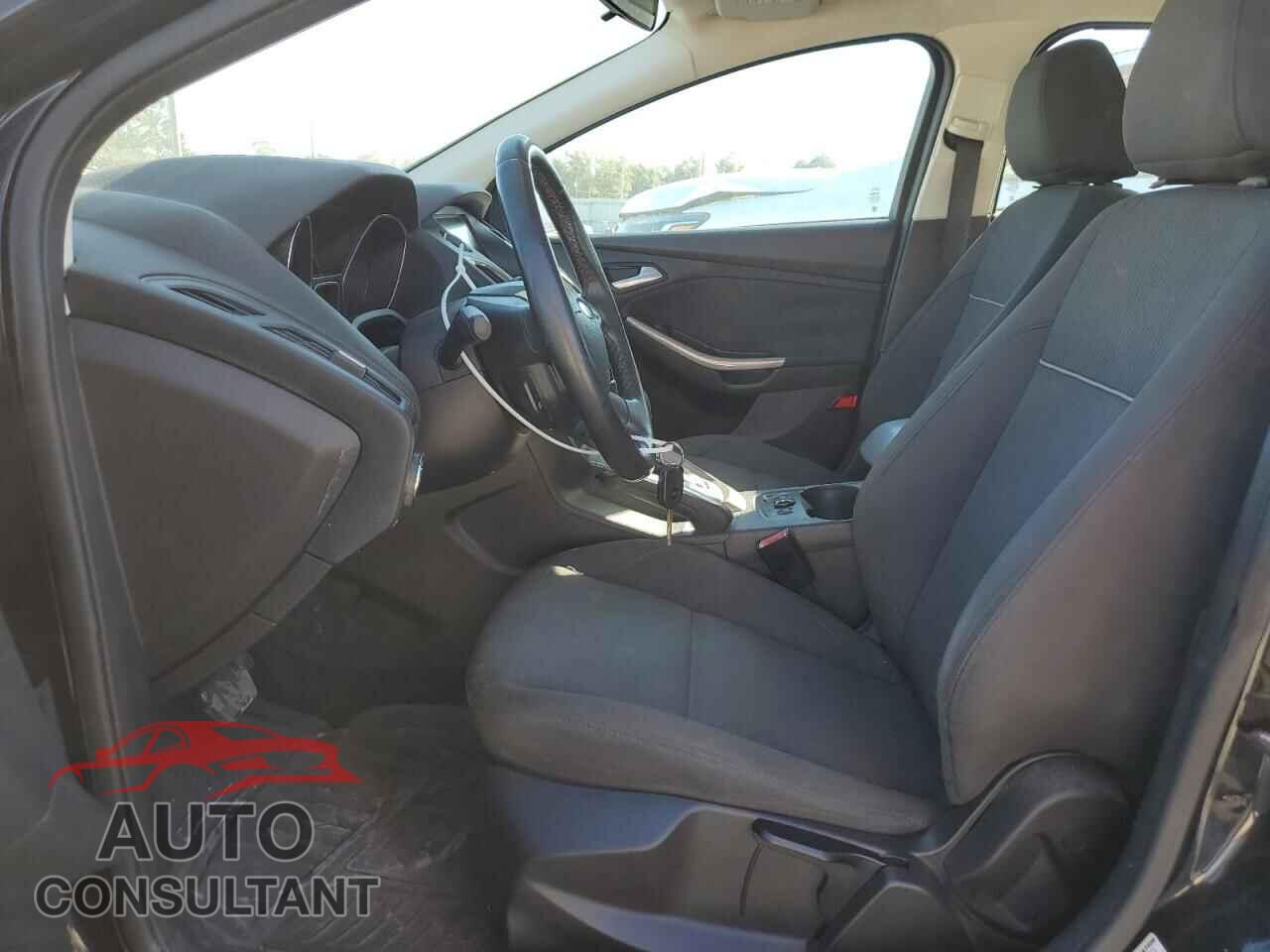 FORD FOCUS 2012 - 1FAHP3M26CL399159