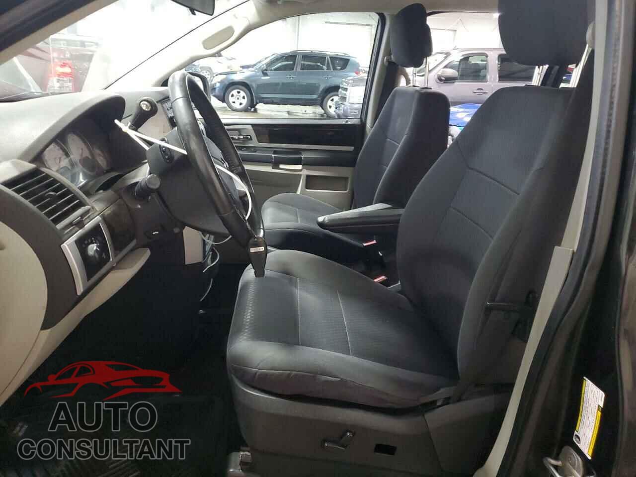 DODGE CARAVAN 2010 - 2D4RN5D12AR450431
