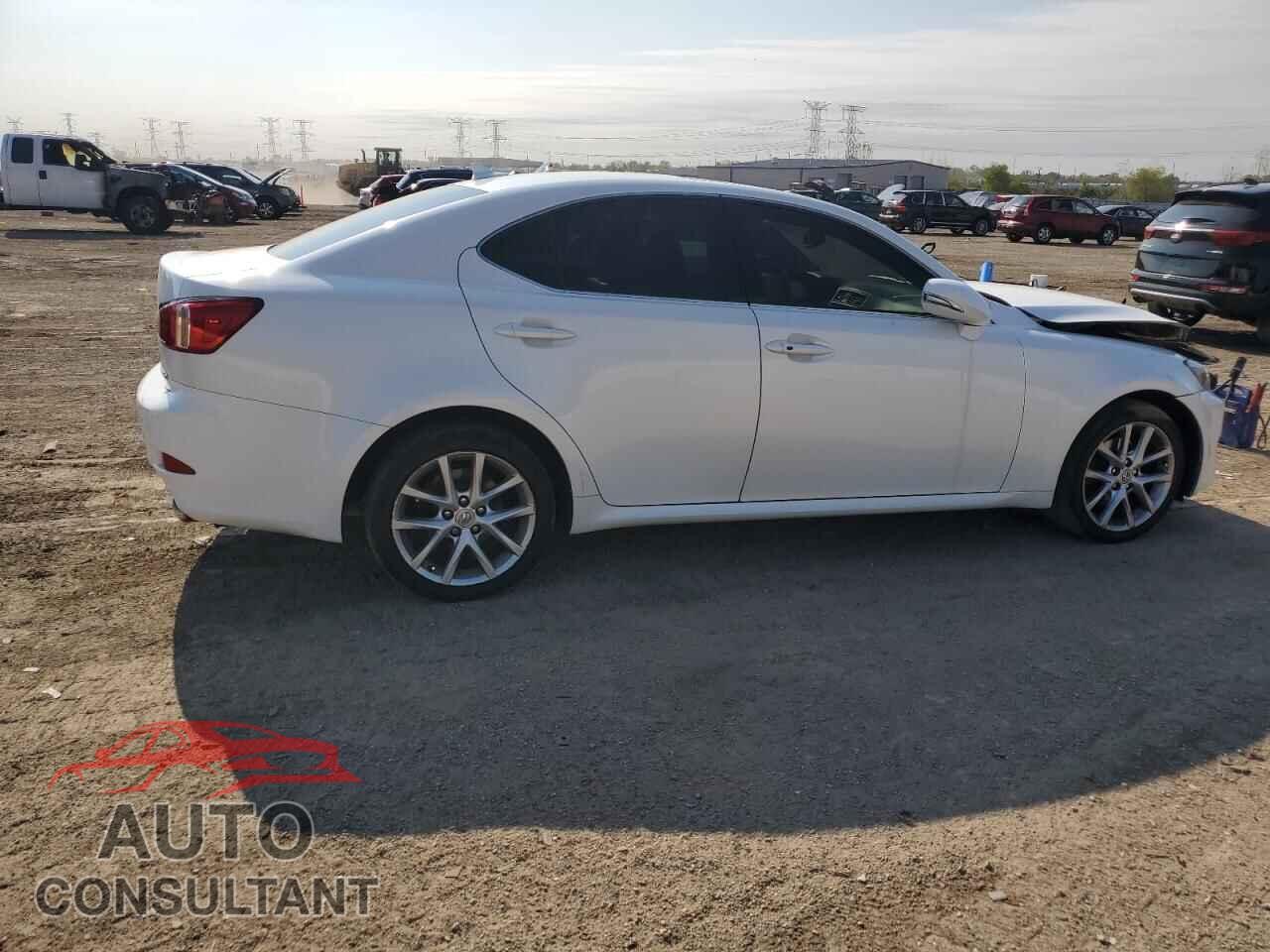 LEXUS IS 2011 - JTHCF5C29B5048588
