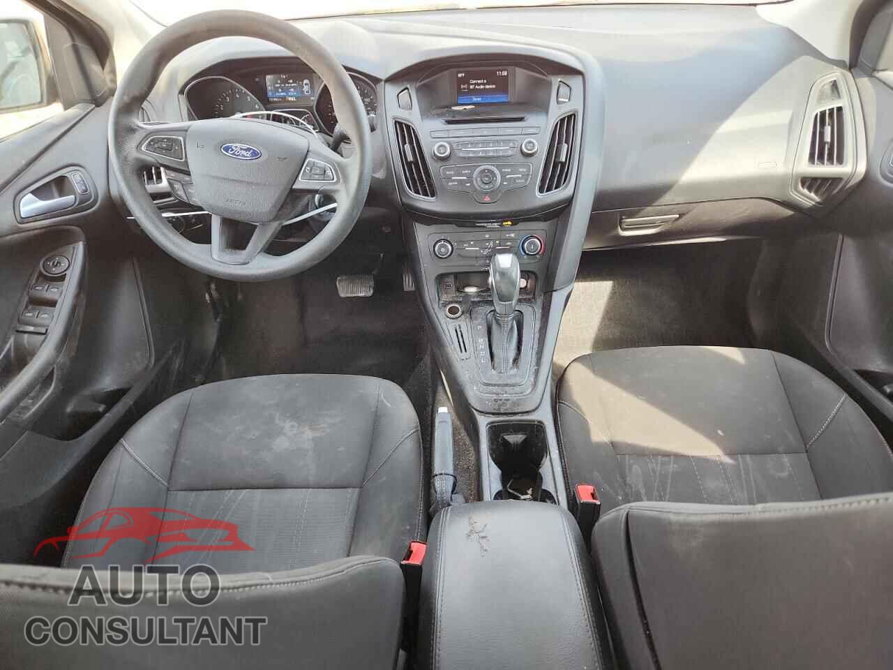 FORD FOCUS 2015 - 1FADP3F25FL329233
