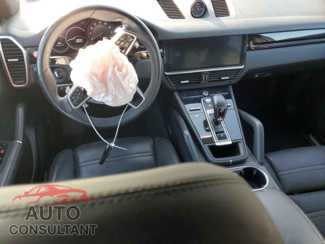 PORSCHE CAYENNE 2019 - WP1AA2AY3KDA14454